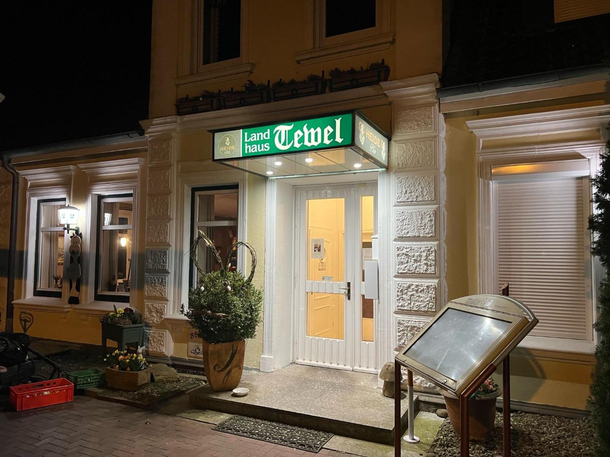 Landhaus Tewel Hotel Mit Restaurant Eksteriør bilde